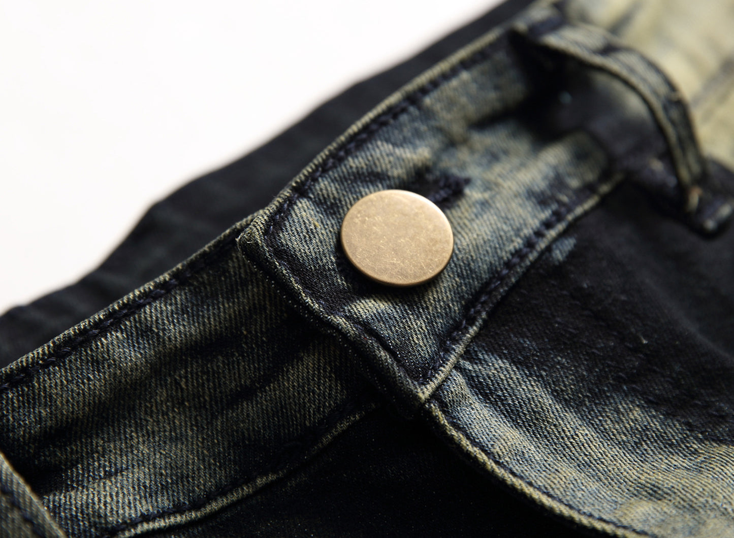 Men's Fashion And Comfort Ripped Jeans