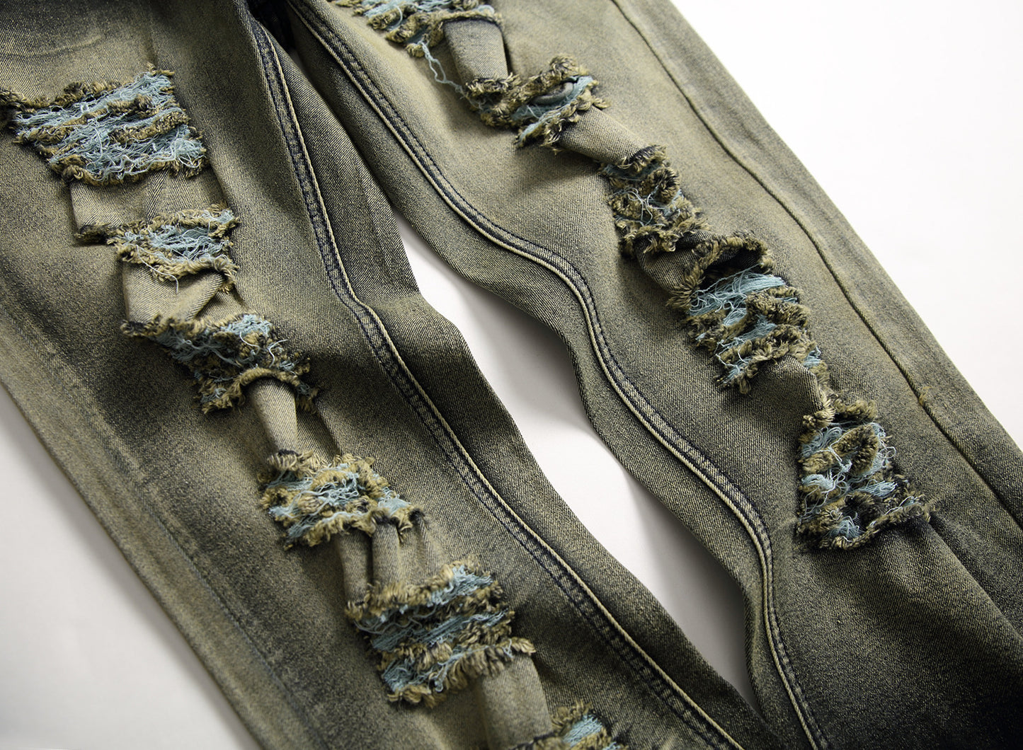 Men's Fashion And Comfort Ripped Jeans